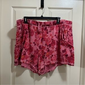 Old Navy lounge sweat shorts pink floral design mid rise size 3X